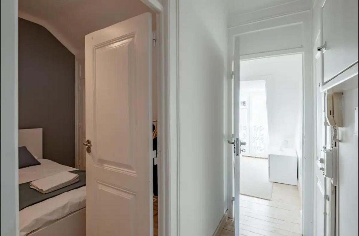 Apartment 2 Bedroom With Great Transport Links To The Heart Of Lissabon